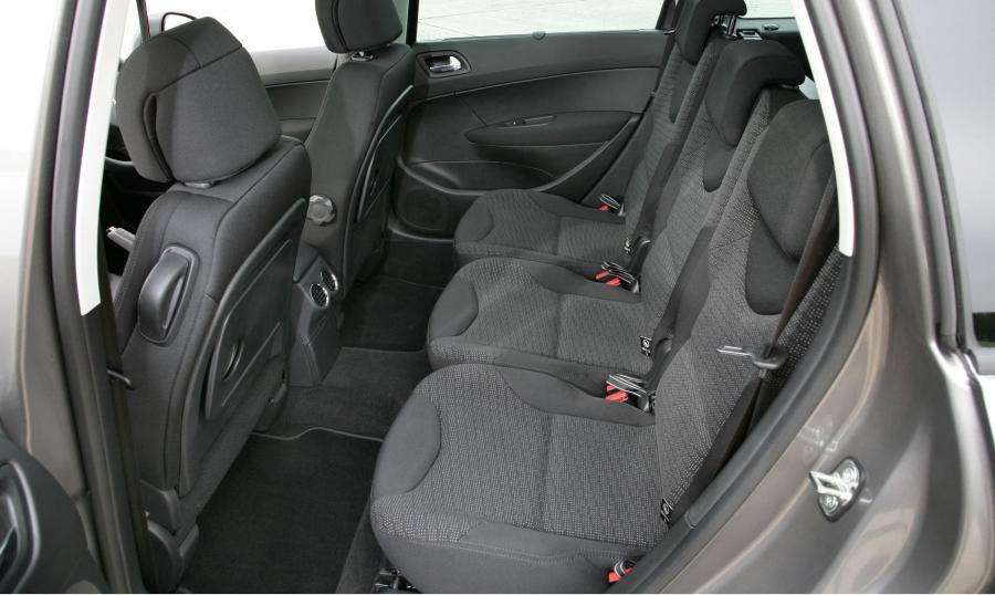  Peugeot 308 SW 2009 года  (фото 6 из 140)